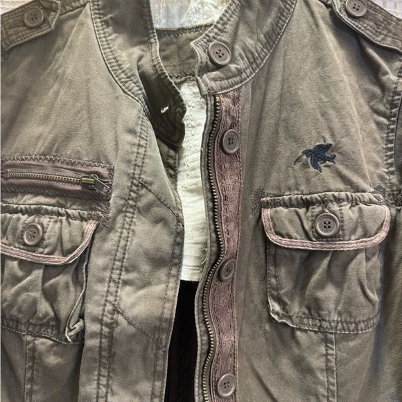 Women's Olive Utility Jacket - Picture 4 of 9